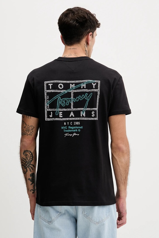Odzież Tommy Jeans t-shirt bawełniany DM0DM22319 czarny