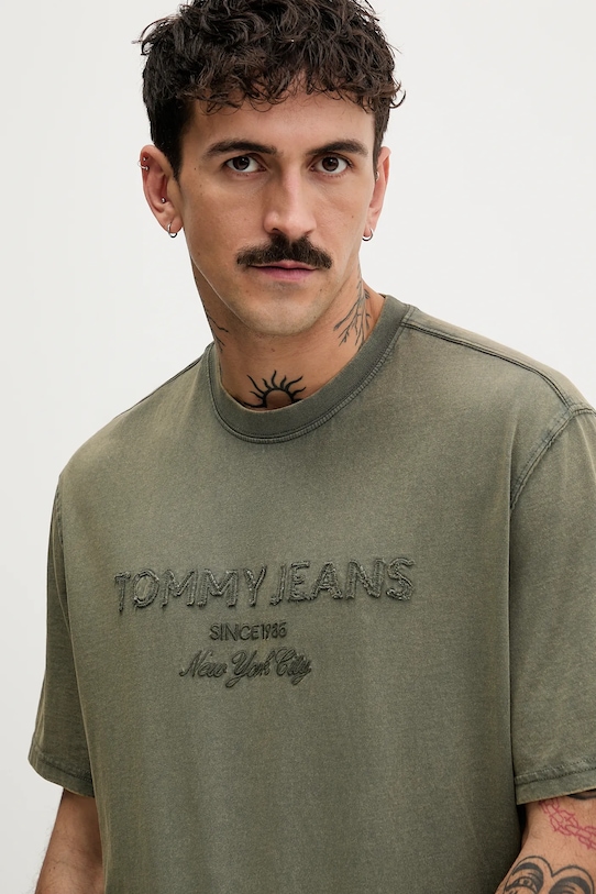 Tommy Jeans t-shirt bawełniany zielony DM0DM22330