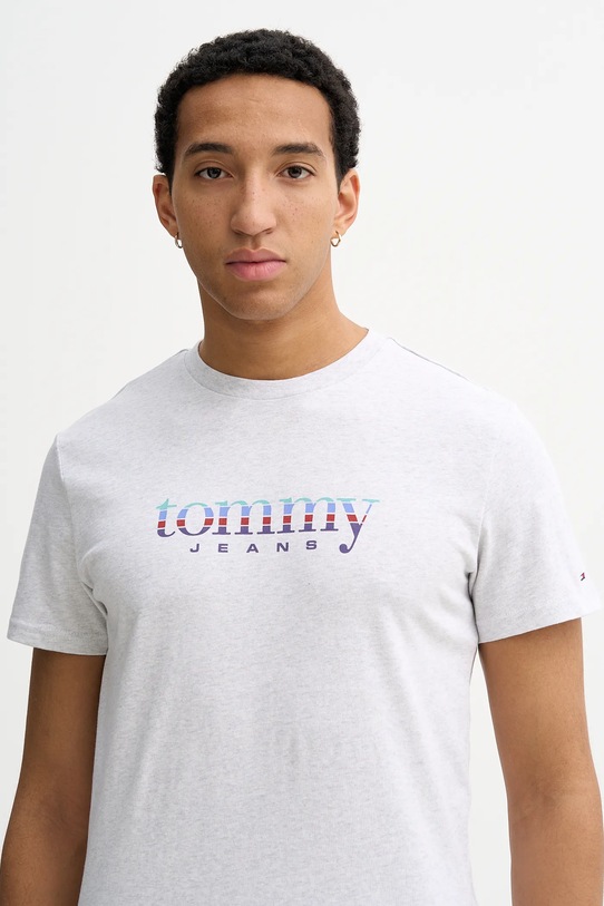 Βαμβακερό μπλουζάκι Tommy Jeans γκρί DM0DM22333