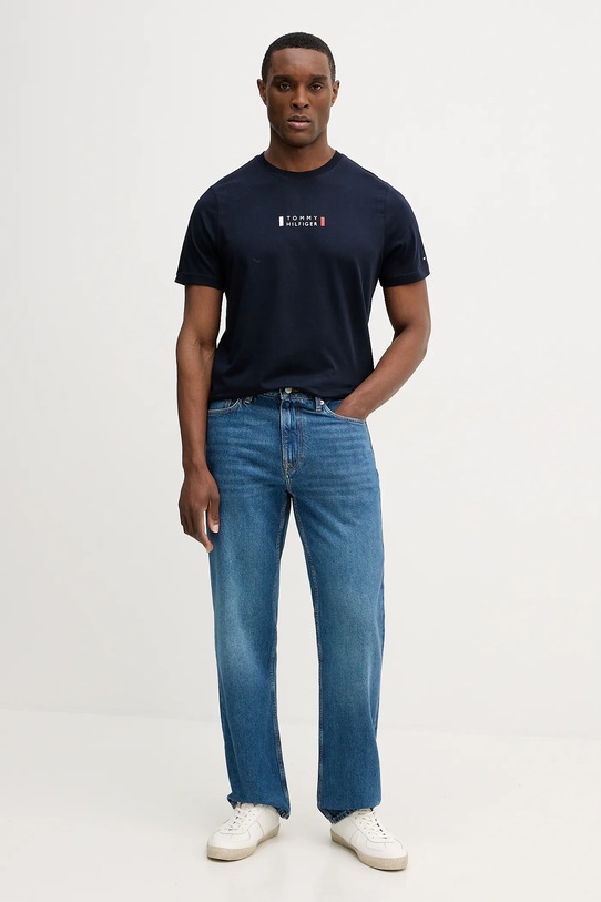 Bavlnené tričko Tommy Hilfiger MW0MW41453 tmavomodrá SS26