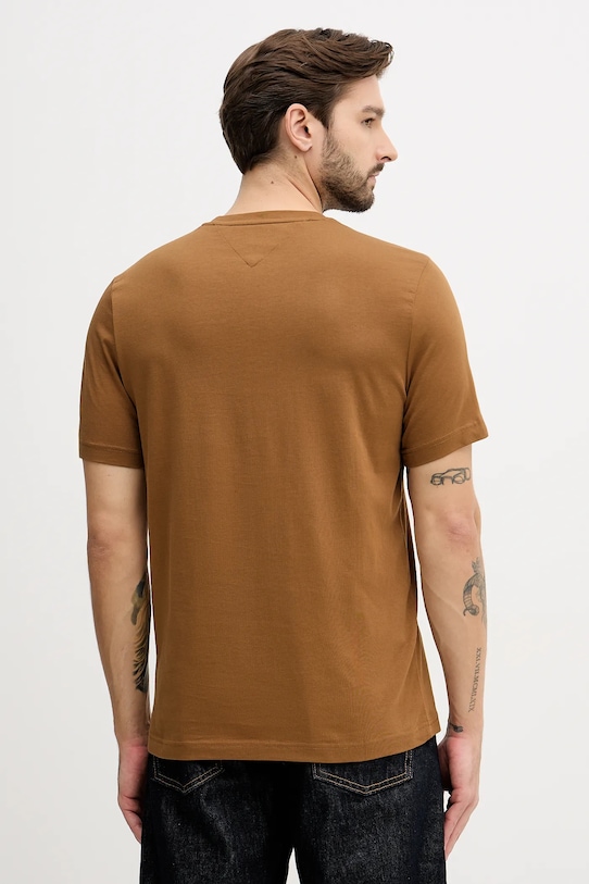 Дрехи Памучна тениска Tommy Hilfiger MW0MW41453 кафяв
