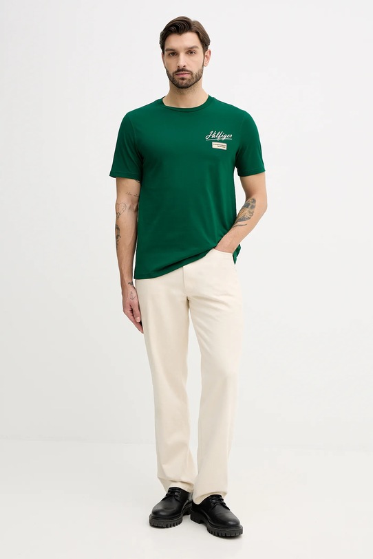 Бавовняна футболка Tommy Hilfiger MW0MW41471 зелений SS26