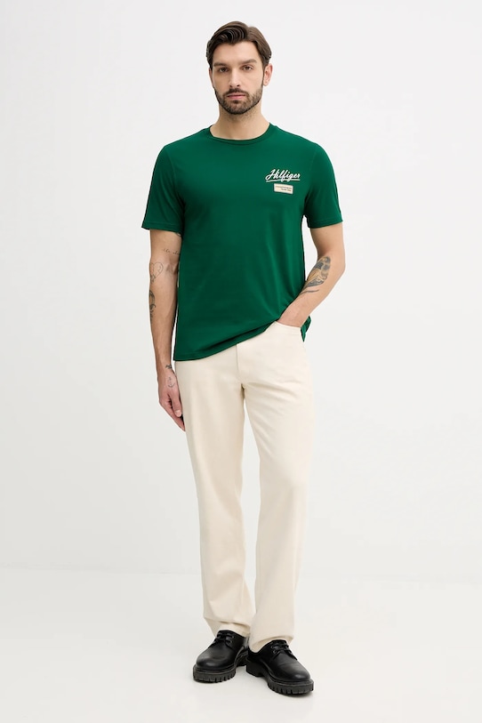 Бавовняна футболка Tommy Hilfiger MW0MW41471 зелений SS26