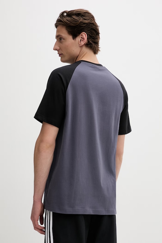 Ρούχα Βαμβακερό μπλουζάκι adidas Originals KE2130 μωβ