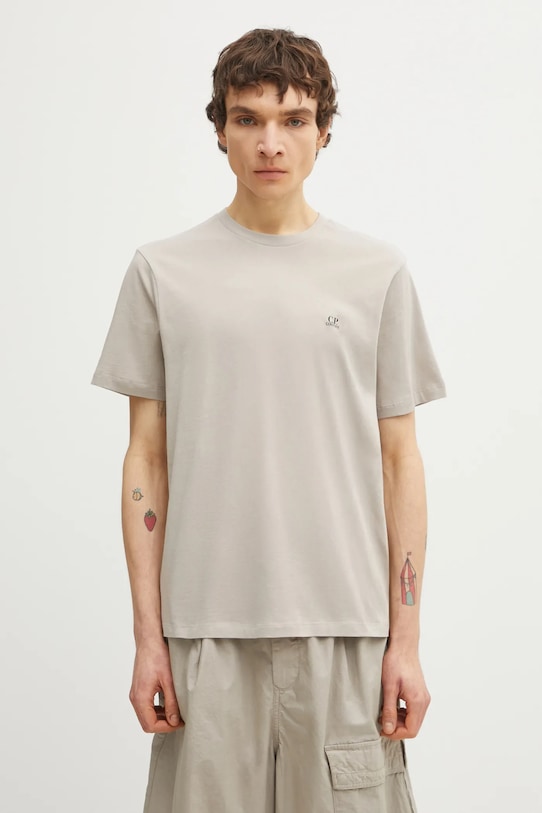 Бавовняна футболка C.P. Company надрук бежевий 20CMTS725A005100W