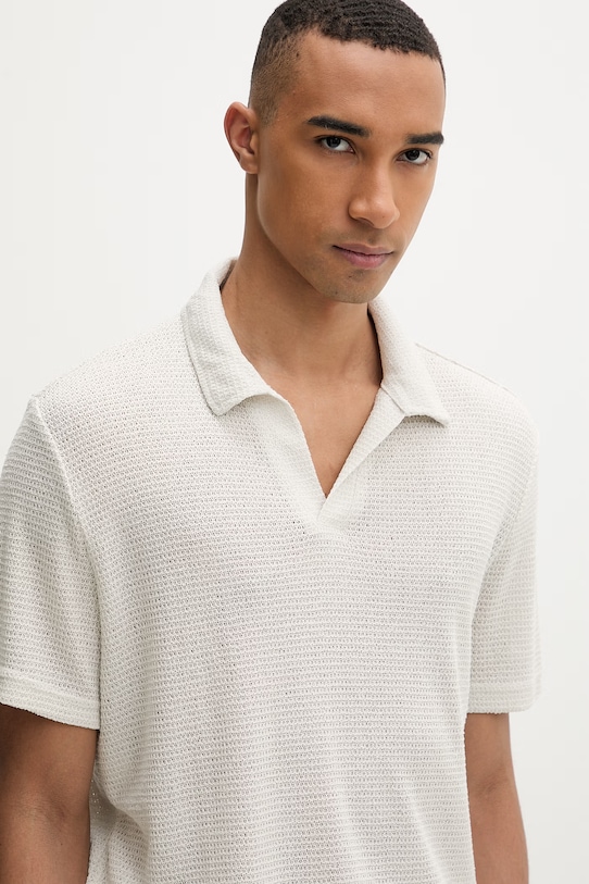 Calvin Klein πλεκτό μπλουζάκι πόλο ανδρικό με βισκόζη μπεζ LV00NM2986