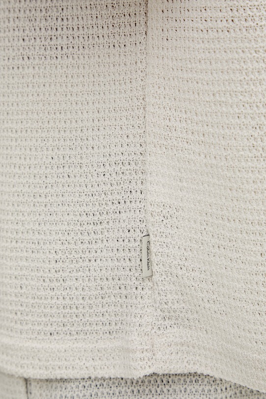 Calvin Klein πλεκτό μπλουζάκι πόλο ανδρικό με βισκόζη LV00NM2986 μπεζ