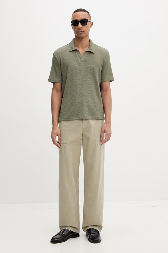 Calvin Klein pletena polo majica moška z viskozo LV00NM2986 zelena SS26