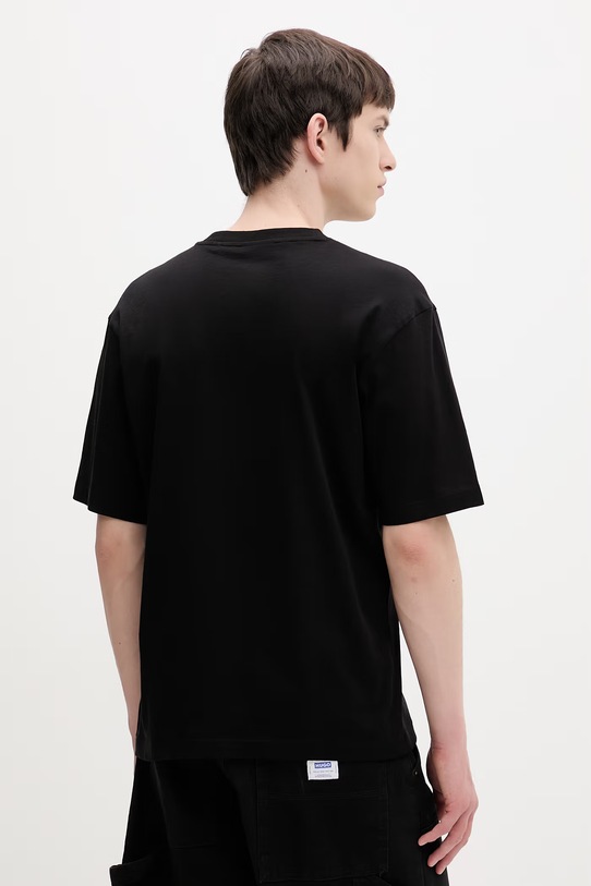 Oblačila HUGO modra kratka majica moška bombažna 50560049 črna