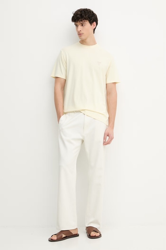 Guess tričko pánské s bavlnou M6GI21.K3053 žlutá SS26