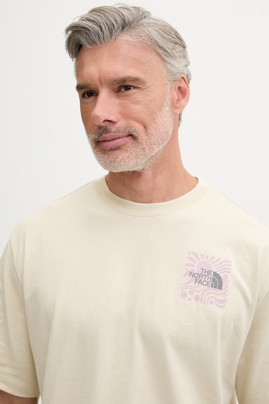 The North Face tričko pánské bavlněné SUN OVERSIZE béžová NF0A8GA0DOM1