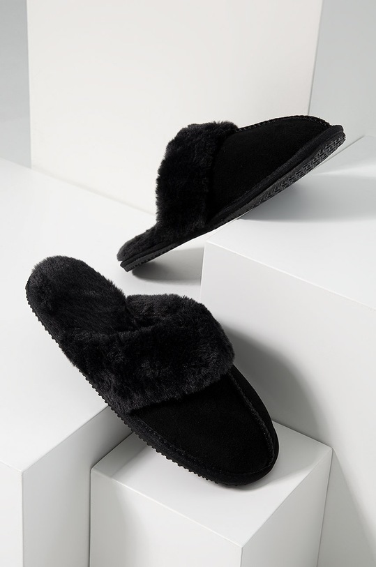 Answear Lab papuci de casa ADYM.22014.1.DB negru WA22