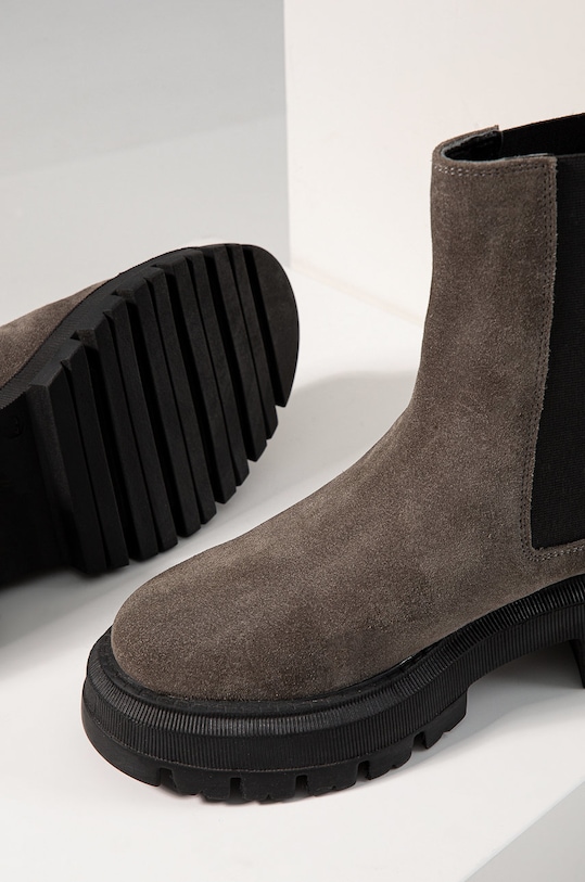 Semišové kotníkové boty Answear.LAB 220127.DB šedá