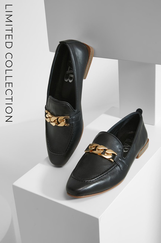 Answear Lab mokasyny skórzane płaski czarny 883.1051.326.1.1.DB