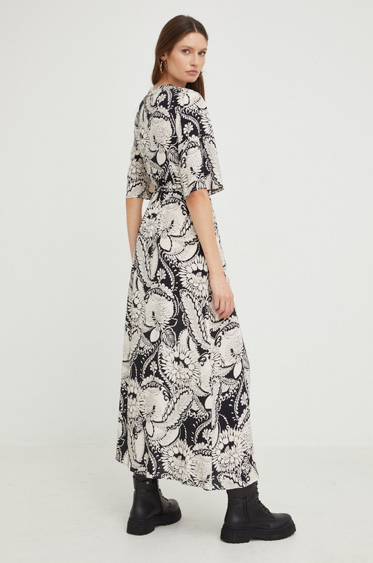 Odzież Answear Lab sukienka WA22.SSD604 czarny