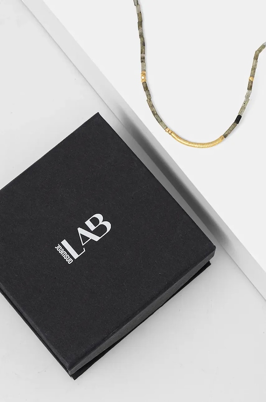 Answear Lab naszyjnik ręcznie wykonany, pozłacany z awenturynem złoty WA24.AKD00E