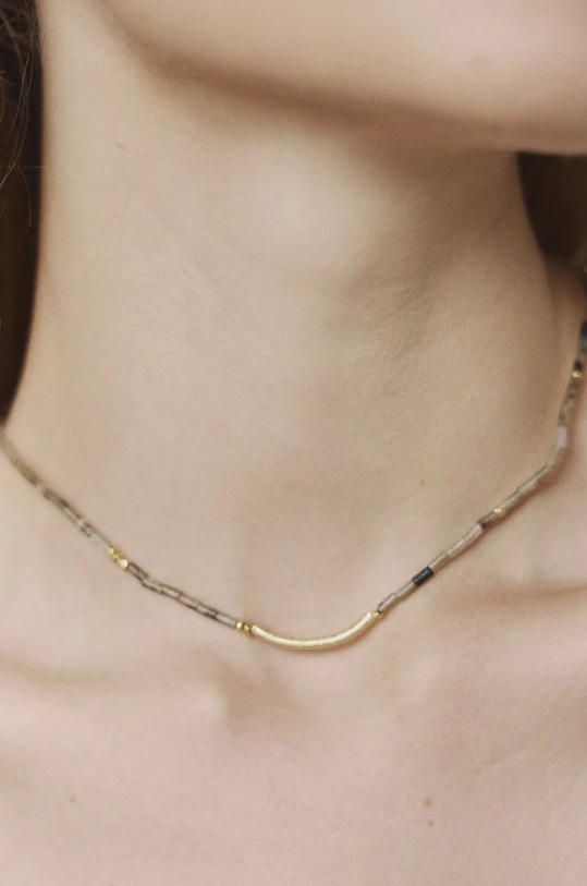 Answear Lab naszyjnik ręcznie wykonany, pozłacany z awenturynem WA24.AKD00E