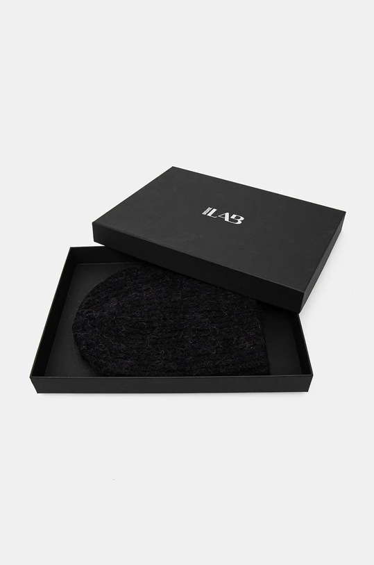 Answear.LAB czapka z wełny merino czarny WA24.CAD002