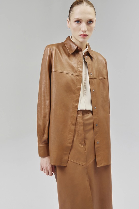 Answear Lab koszula skórzana klasyczny brązowy WA24.KDD0O2