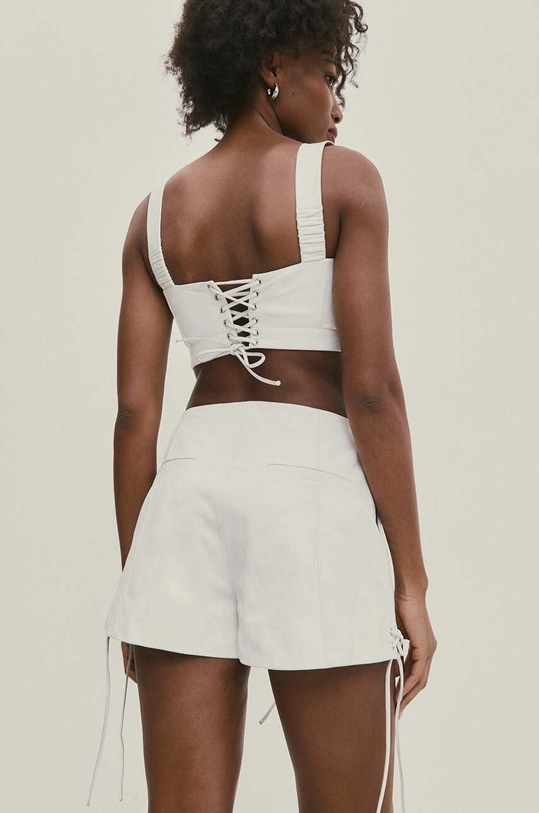 Шкіряні шорти Answear Lab білий WA24.SZD001