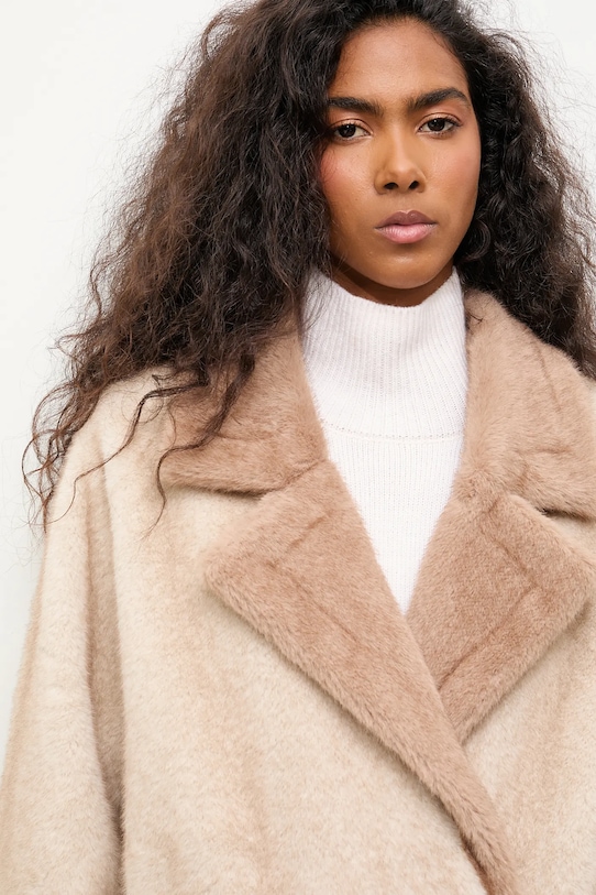 Answear.LAB płaszcz WA25-KPD018