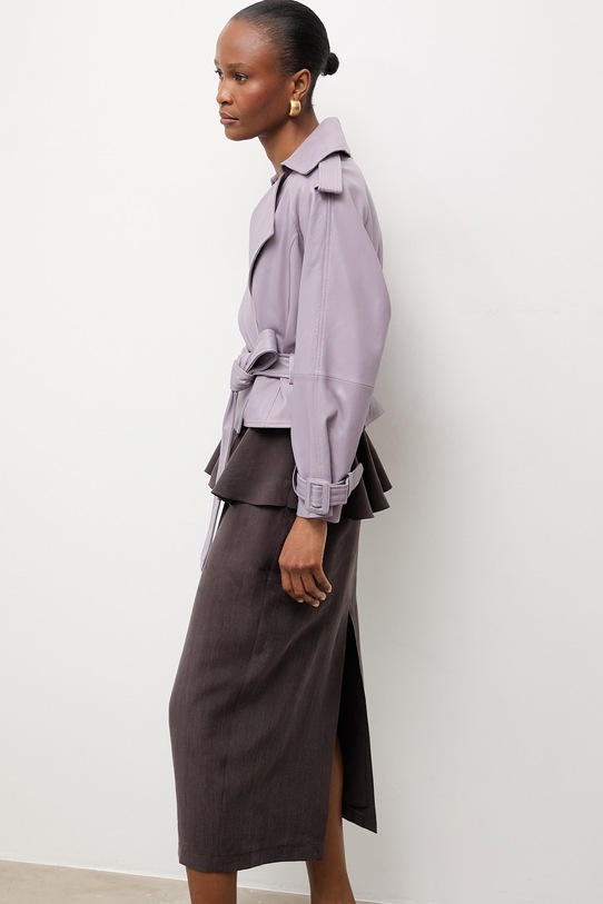 Answear.LAB krótka kurtka damska skórzana NOA z kolekcji Unscripted WA25-KPD111 fioletowy