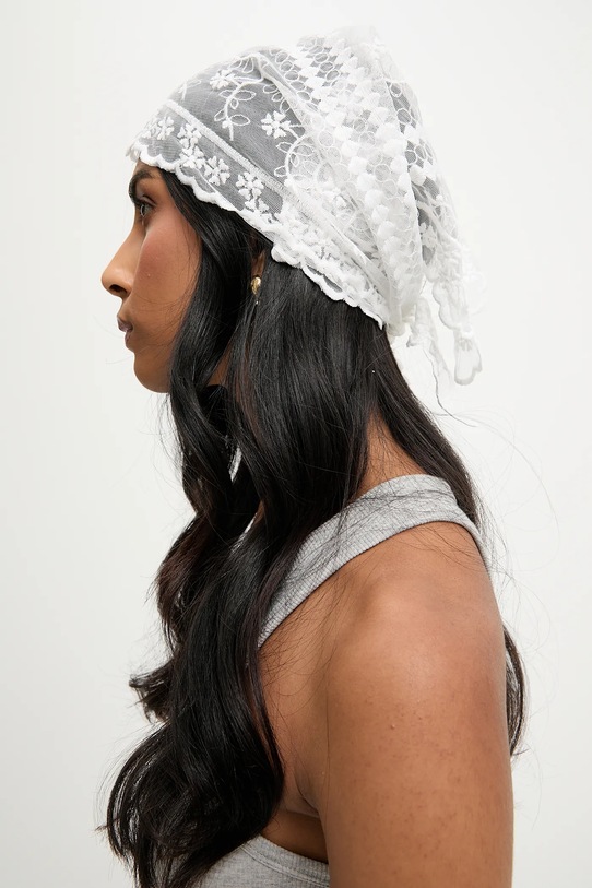 Kiegészítők Answear.LAB sál SMALL.FLK fehér