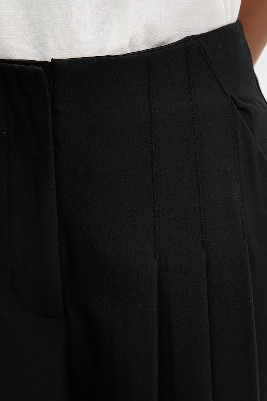 Answear.LAB spodnie 15054.FLK czarny