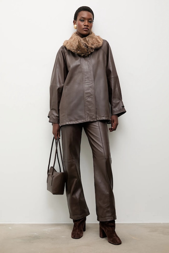 Answear.LAB spodnie skórzane WA25-SPD051 brązowy WS26