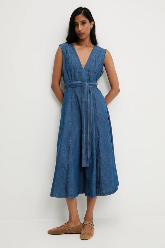Answear.LAB sukienka jeansowa casual niebieski WA25.SUD116