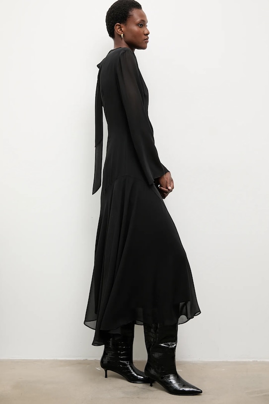 Answear.LAB sukienka rozkloszowany czarny ST.3292.TOS