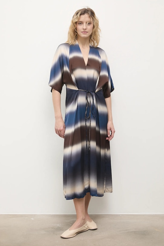 Answear.LAB sukienka casual granatowy AB897.iak