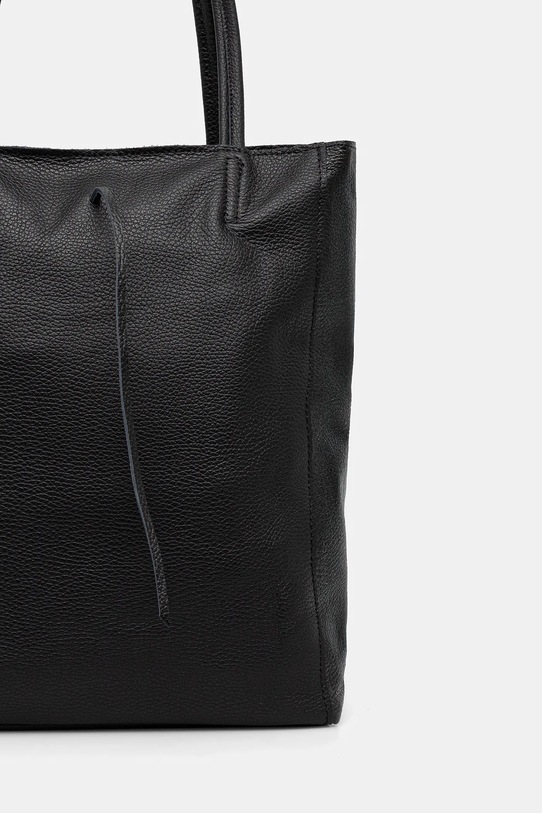 Akcesoria Answear.LAB torebka skórzana M075.hak czarny