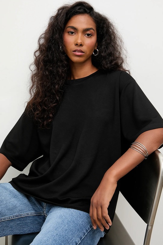 Answear.LAB t-shirt z elastanem czarny 5251.iak