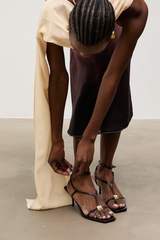 Answear.LAB сандали с тънък ток от кожа бордо V2162-1-2.cjk