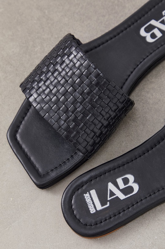 Obuwie Answear Lab klapki skórzane HREXP14. czarny