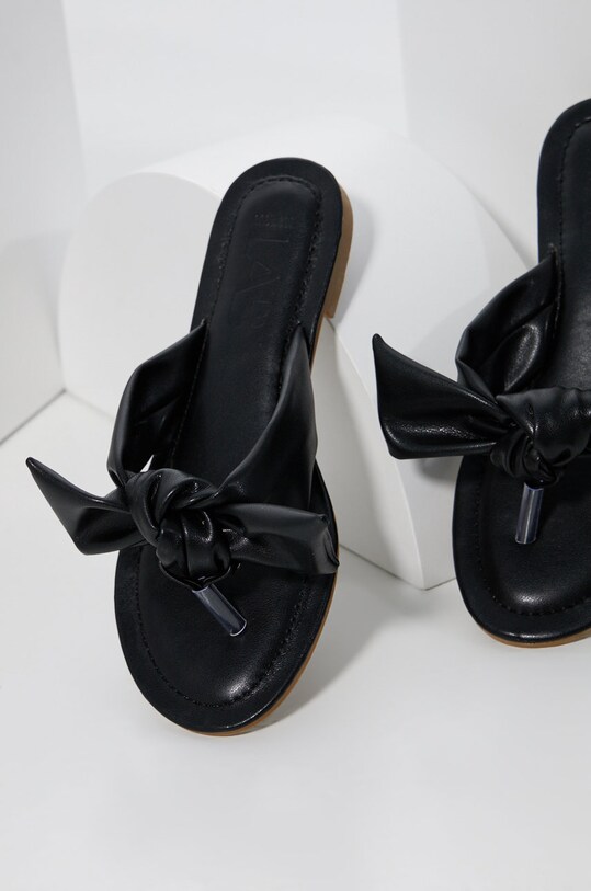 Answear Lab papuci 3038.T31 negru WS22