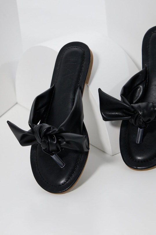Answear Lab papuci 3038.T31 negru WS22