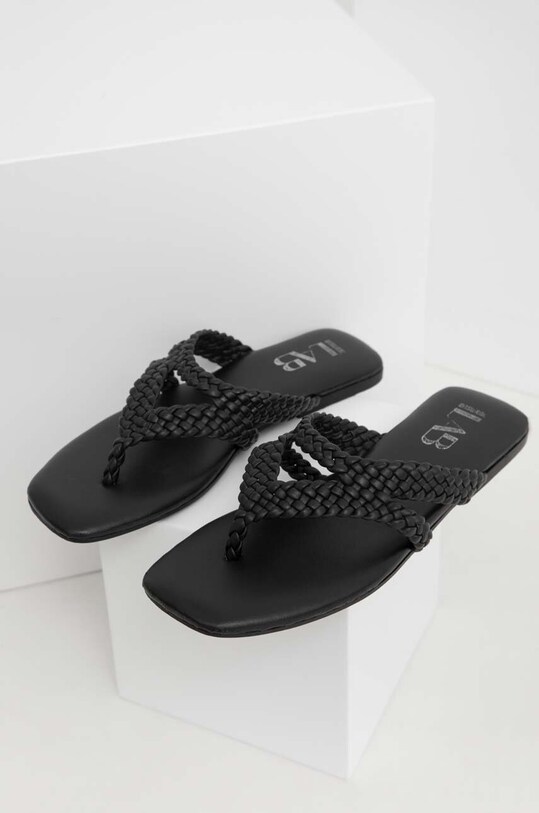Шкіряні в'єтнамки Answear Lab віденський чорний SC6671.DB