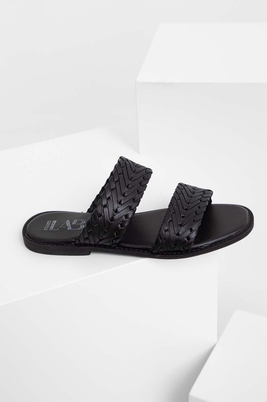 Answear Lab klapki skórzane płaski czarny SC6699.DB