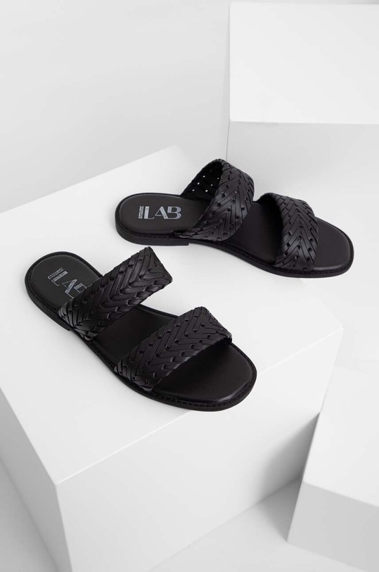 Answear Lab klapki skórzane SC6699.DB czarny WS23