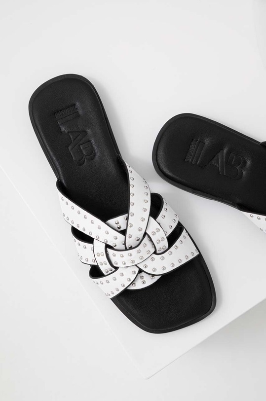 Scarpe Answear.LAB ciabatte slide VTS22015.AT bianco