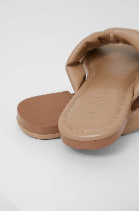 Answear Lab infradito in pelle beige FLAT.02.DB