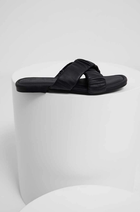 Взуття Шкіряні шльопанці Answear Lab FLAT.03.DB чорний