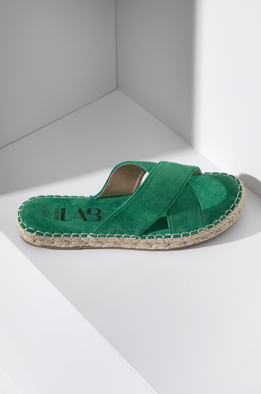 Answear Lab klapki X kolekcja limitowana BE SHERO TXE.004.2 zielony WS23