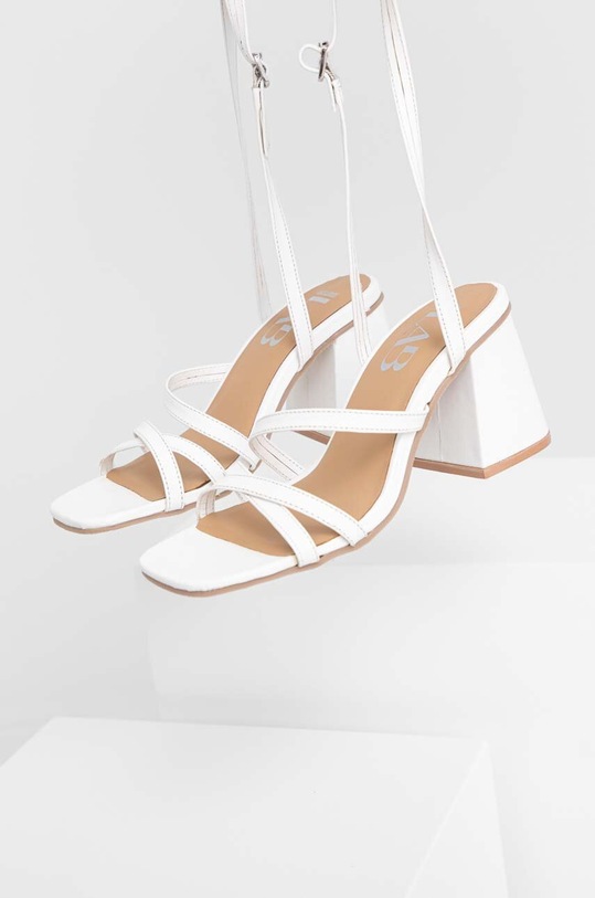 Answear Lab sandały skórzane X kolekcja limitowana BE SHERO 8811.1.AT biały WS23