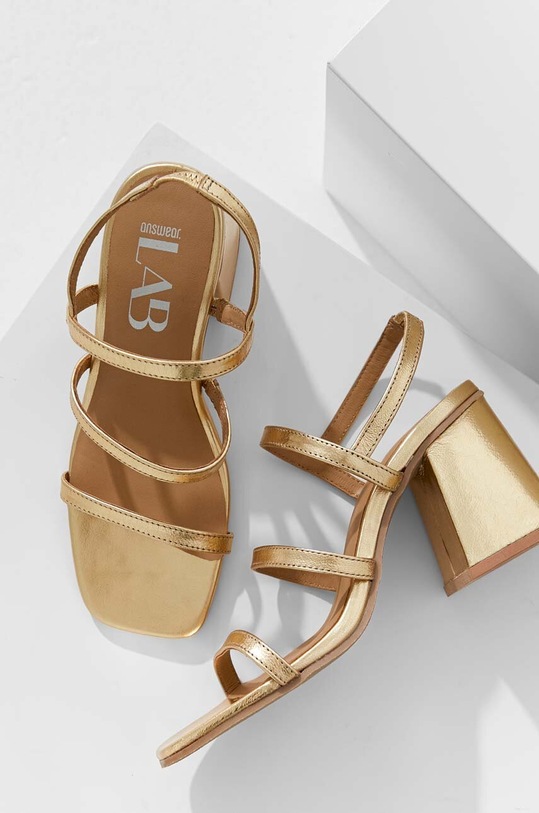 Παπούτσια Δερμάτινα πέδιλα Answear.LAB X limited collection BE SHERO 8858.AT χρυσαφί