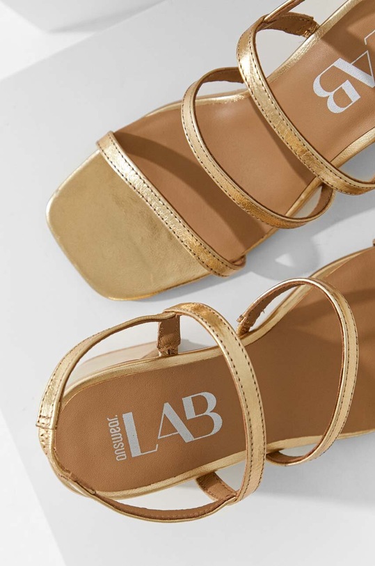 Δερμάτινα πέδιλα Answear.LAB X limited collection BE SHERO χρυσαφί 8858.AT