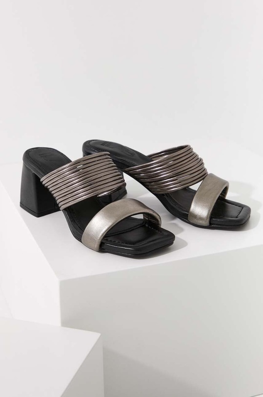 Answear Lab klapki skórzane 220293.DB srebrny WS23