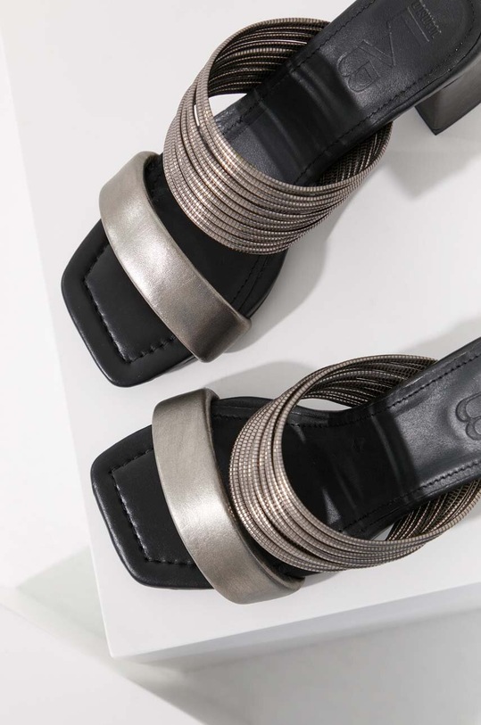 Answear Lab klapki skórzane srebrny 220293.DB